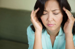 Bệnh đau đầu là gì? Nguyên nhân, triệu chứng và cách điều trị